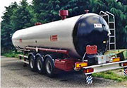 Citerne cylindrique pour transport bitume, capacité 30 m3, complète avec système de chauffage automatique.